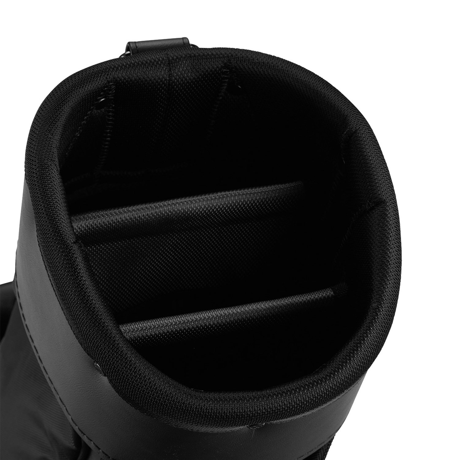 Short Course Carry Le noir TaylorMade