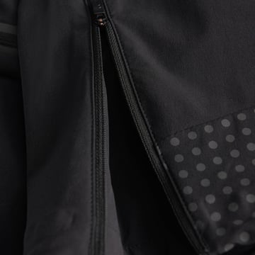 M Light Softshell V Schwarz Peak Performance