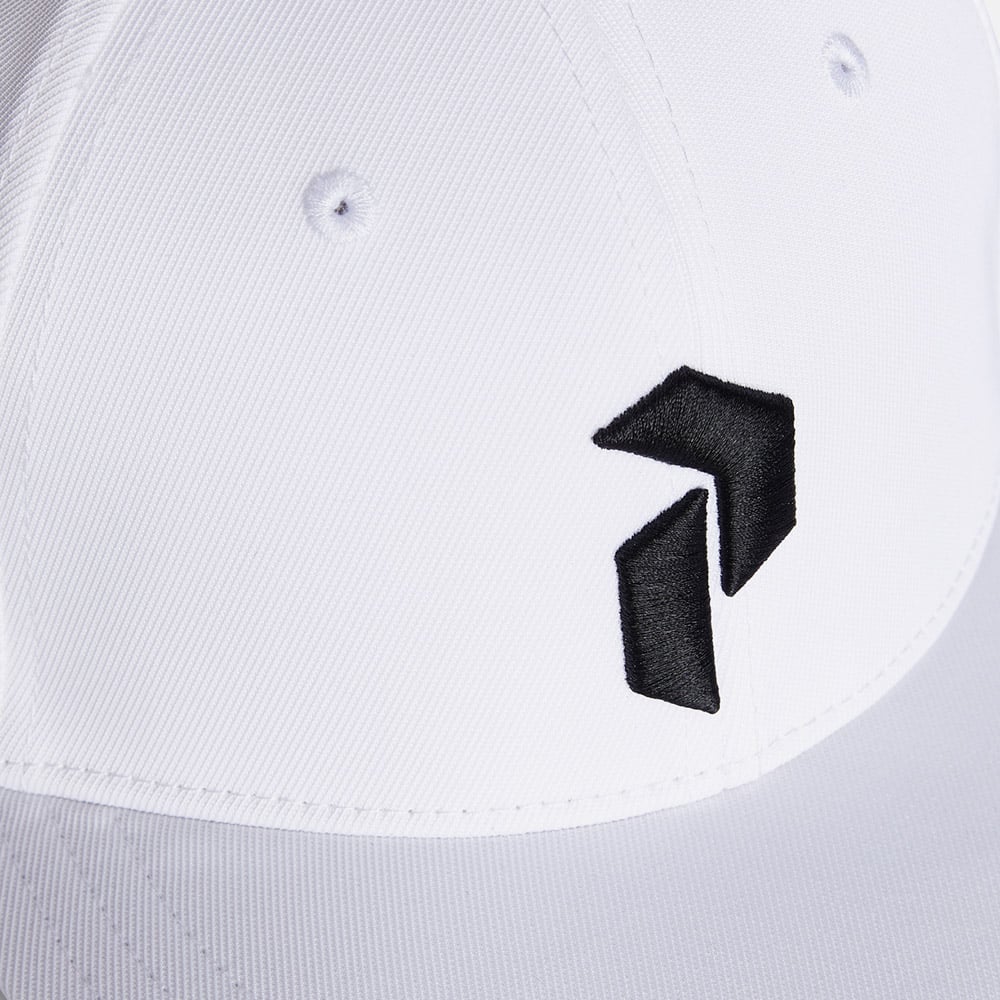 Player Snapback Hvit Peak Performance