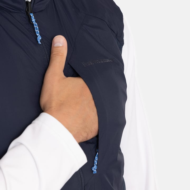 M Freelight Reversible Vest Peak Performance M Freelight Reversible Vest Peak Performance