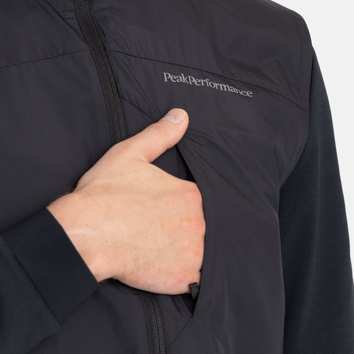 M Glider Wind Vest Sort Peak Performance