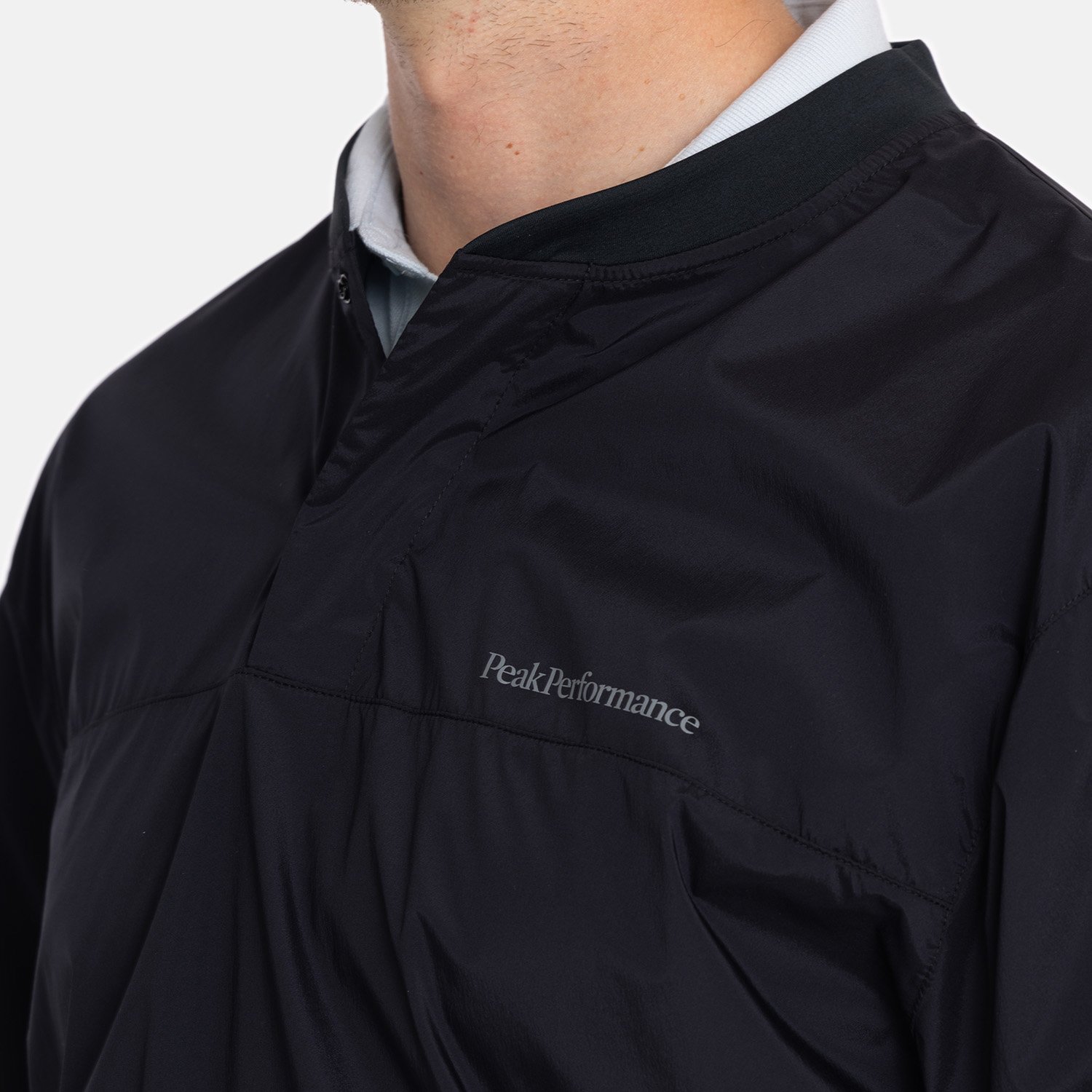 M Wind Crew Svart Peak Performance