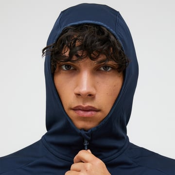 M Light Zip Hood Peak Performance