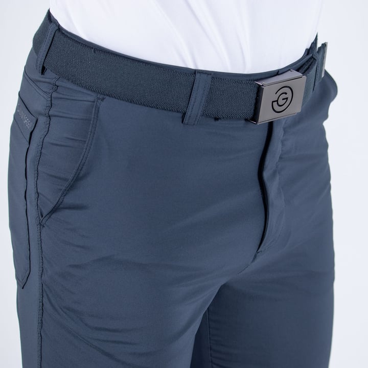 Percy Ventil8 Blau Galvin Green
