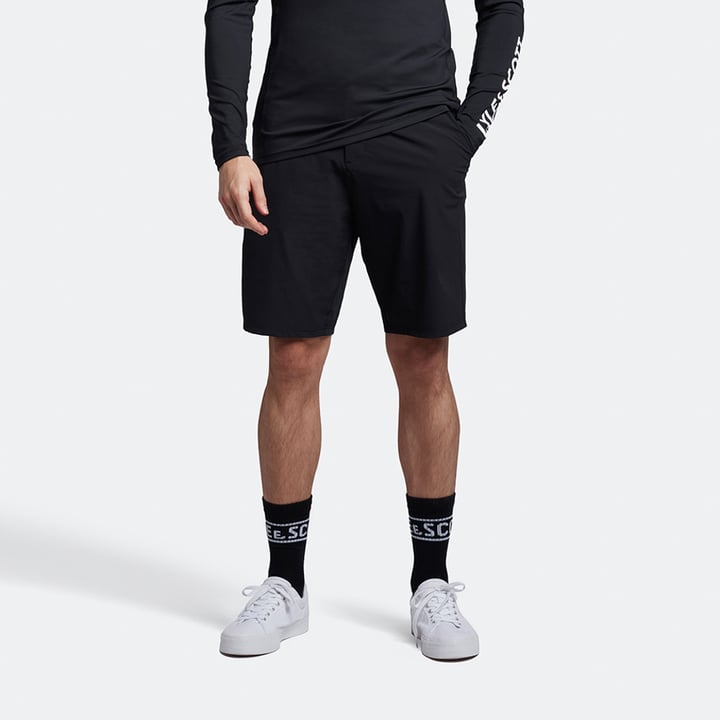 Airlight Svart Lyle & Scott