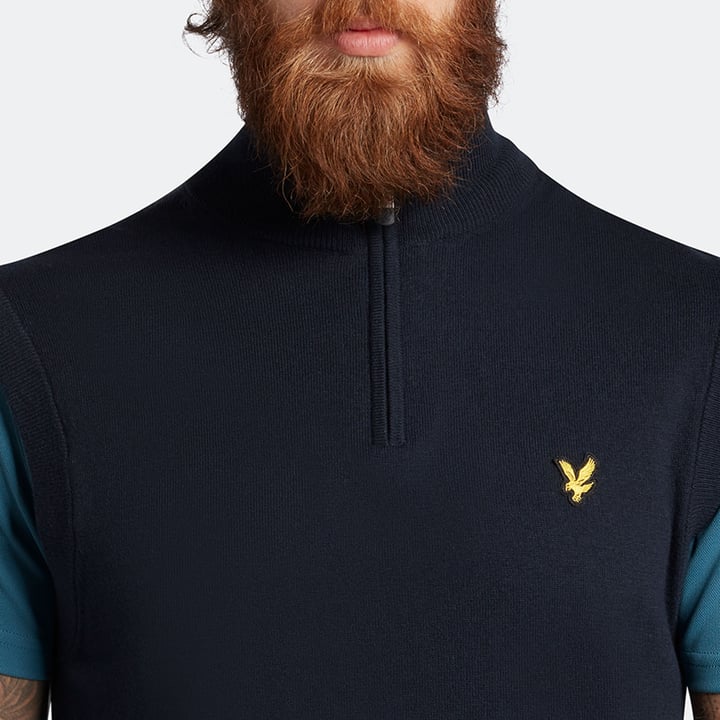 Knitted Vest Blå Lyle & Scott