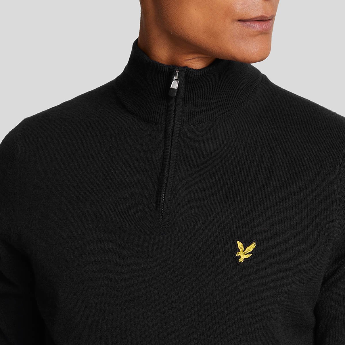 Merino Blend Quarter Zip Svart Lyle & Scott