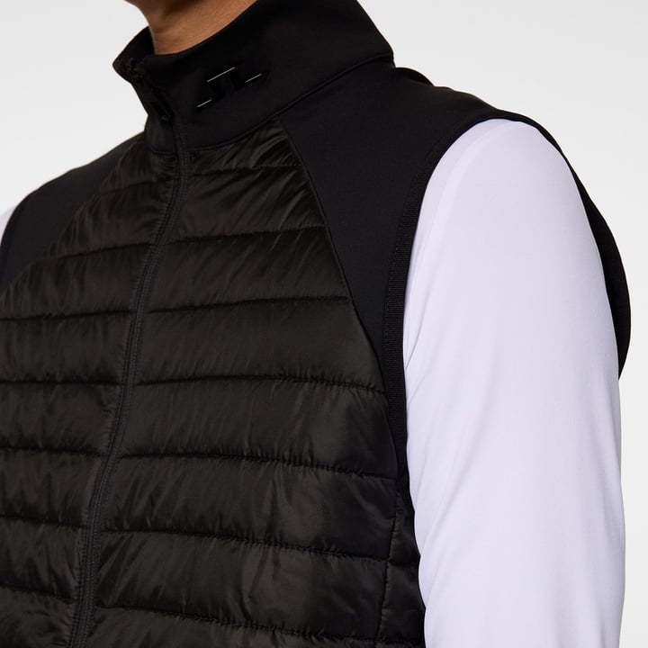 Hayden Quilt Hybrid Vest Sort J.Lindeberg Hayden Quilt Hybrid Vest Sort J.Lindeberg