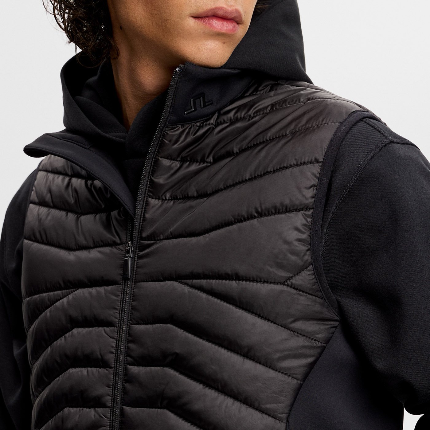 Heyden Quilt Hybrid Vest Svart J.Lindeberg