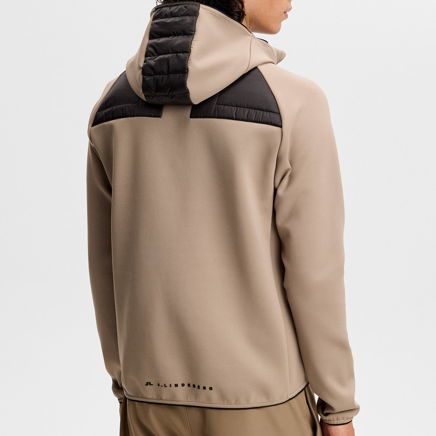 Heyden Quilt Hybrid Hood J.Lindeberg Heyden Quilt Hybrid Hood J.Lindeberg