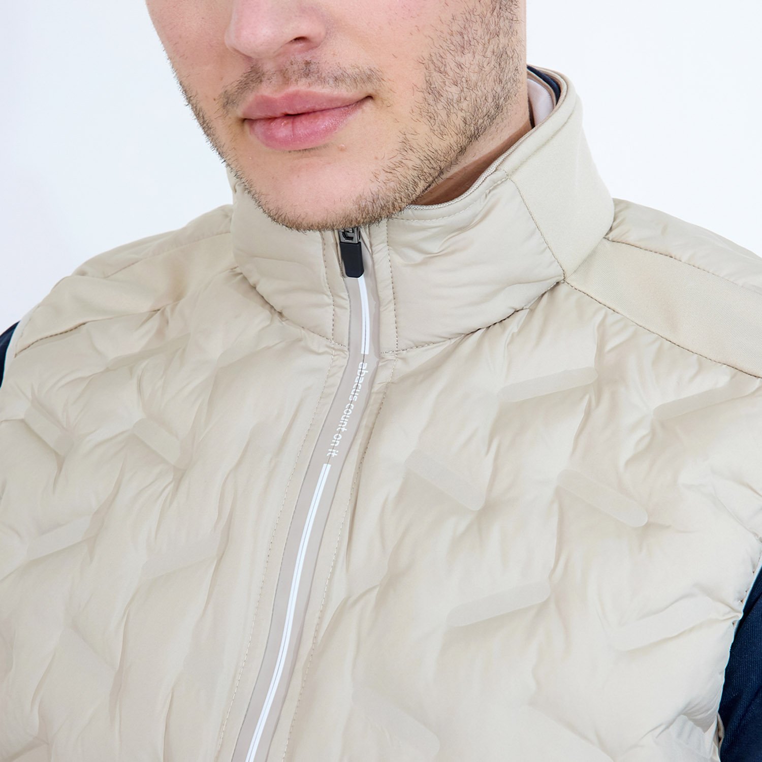 M Portrush Hybrid Vest Abacus