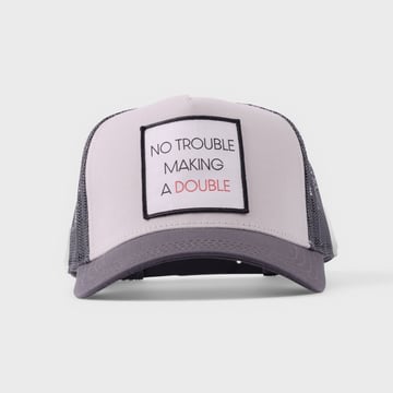 Trucker No Trouble Making a Double Grå Bogeys & Birdies