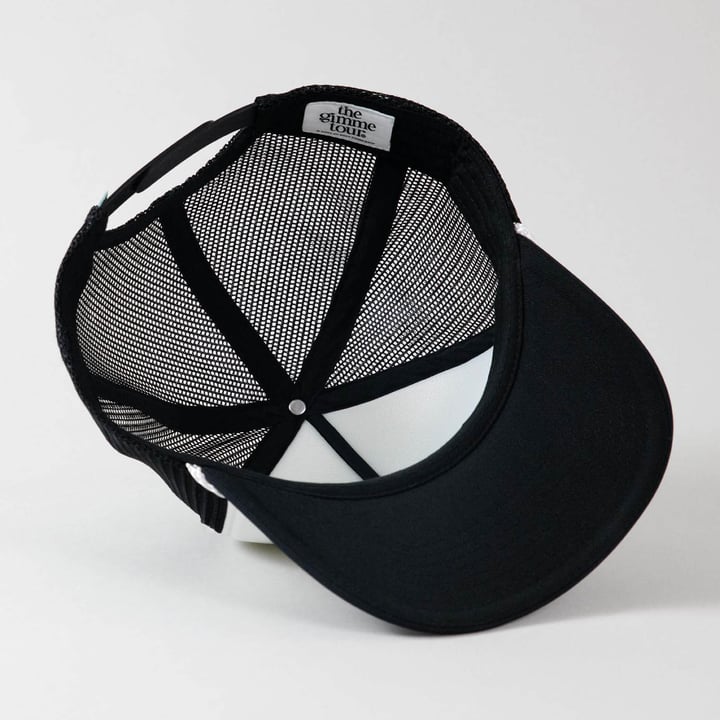 Coke Flakes Trucker Svart Vit The Gimme Tour