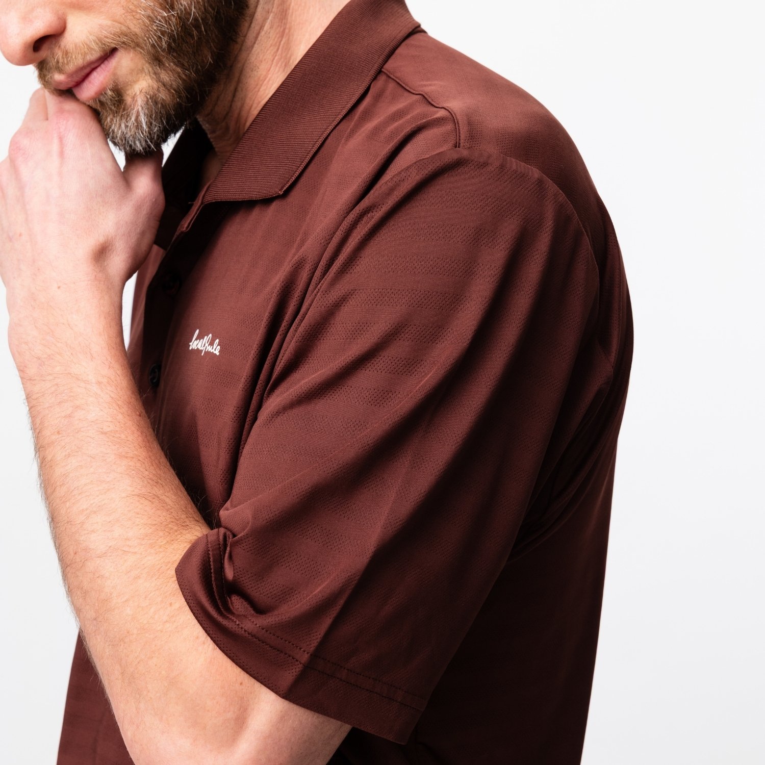 Tech Polo Röd Local Rule