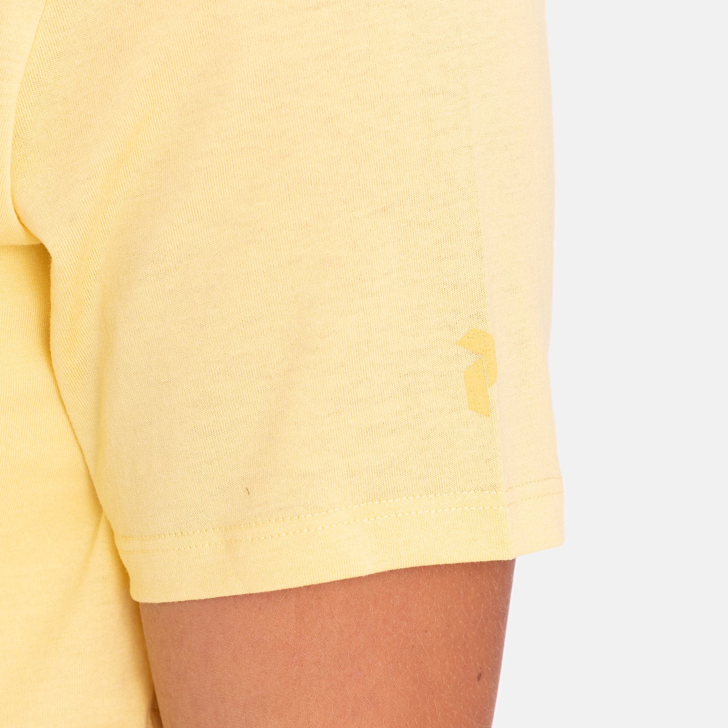 W Explore Logo Tee Peak Performance