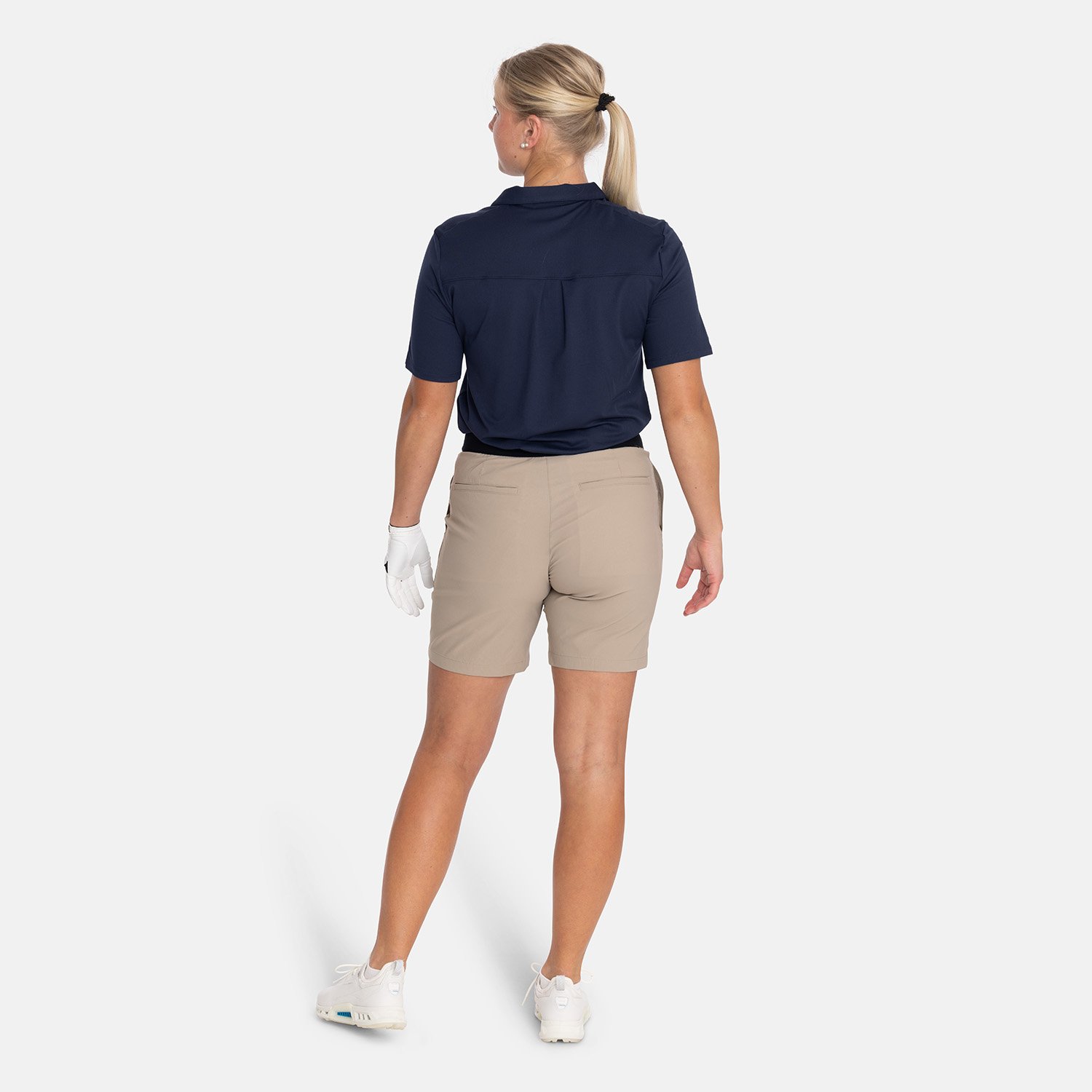 W Player Shorts Peak Performance