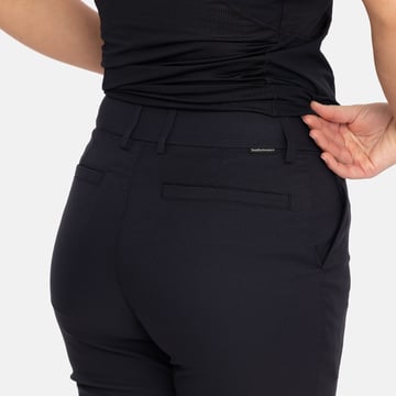 W Player Flared Pant Le noir Peak Performance