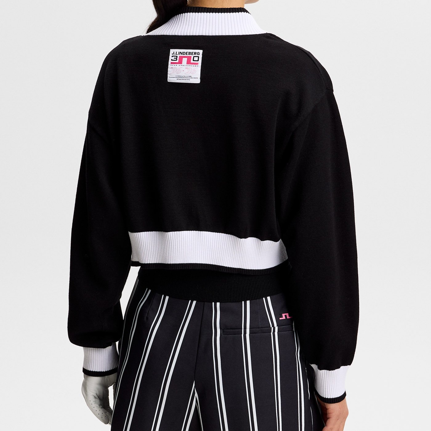 30Y Nicole Cropped Cardigan Svart J.Lindeberg 30Y Nicole Cropped Cardigan Svart J.Lindeberg