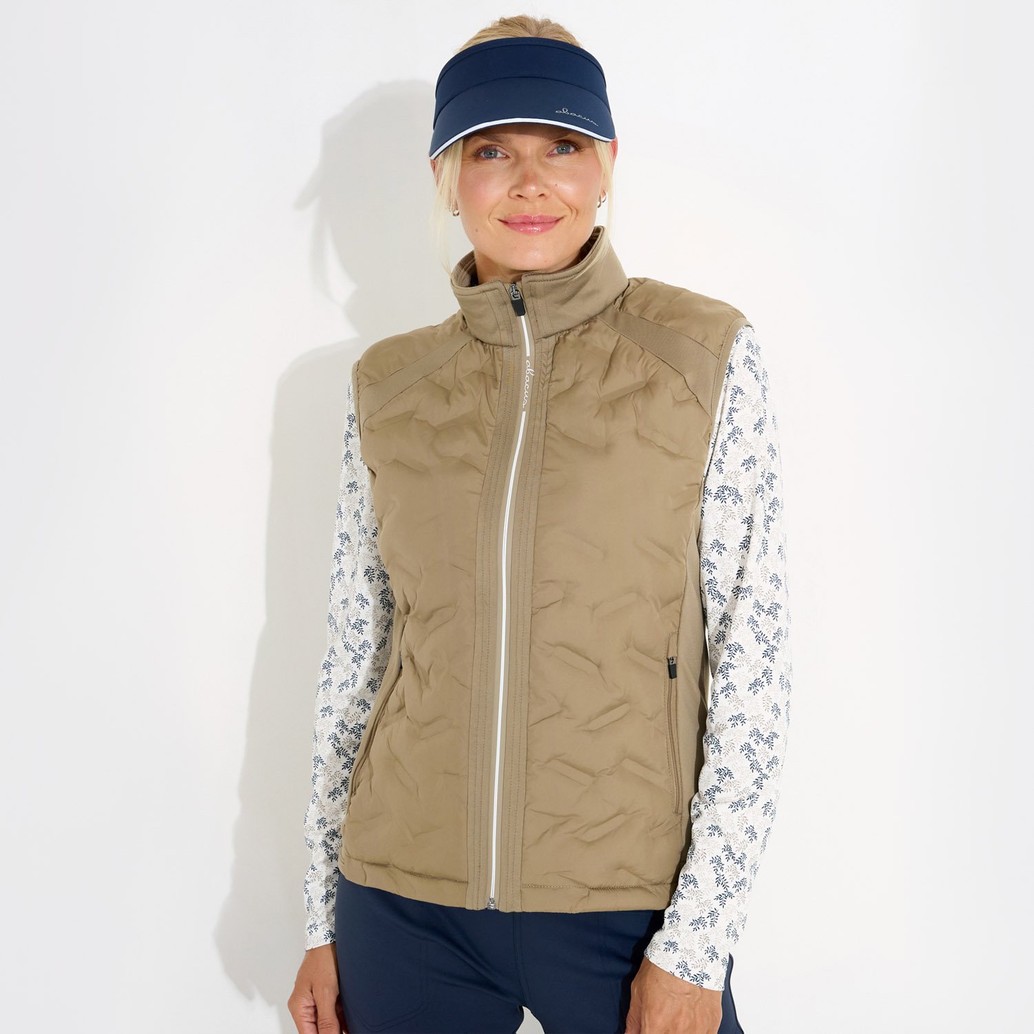 W Portrush Hybrid Vest Abacus