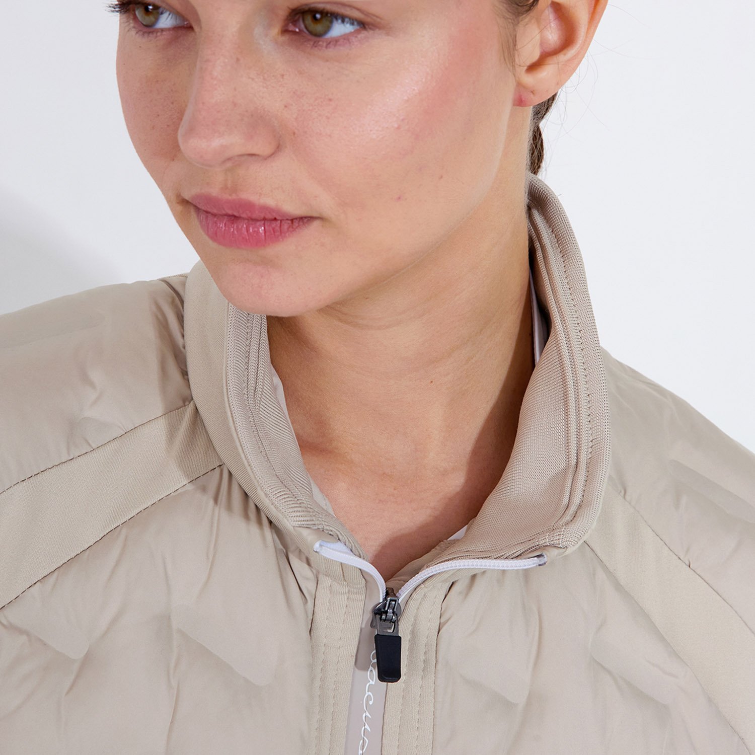 W Portrush Hybrid Vest Abacus