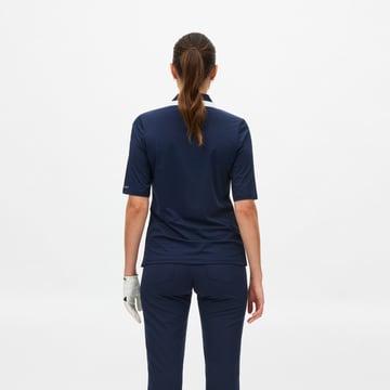 Essential Sininen Röhnisch