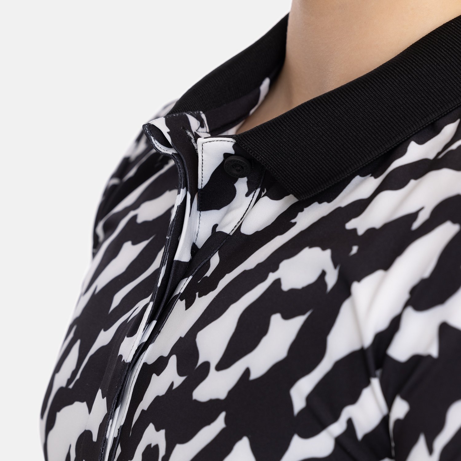 Jr Tech Hidden Button Pique AOP Sort Hvid Bogeys & Birdies