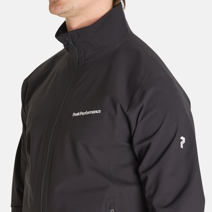 M 2.5L Jacket Shell Jacket Black Peak Performance