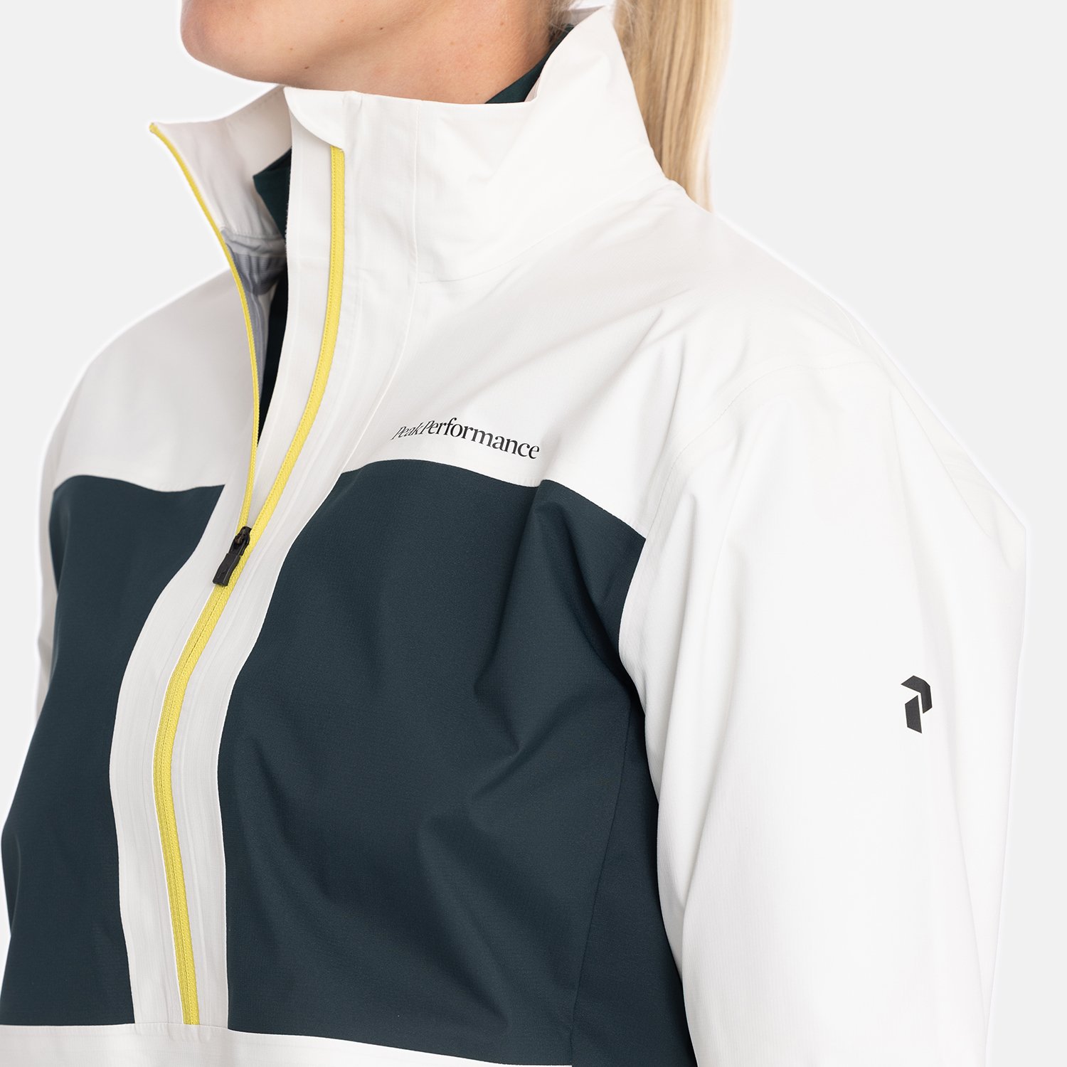 W 3-Layer SS Anorak Peak Performance