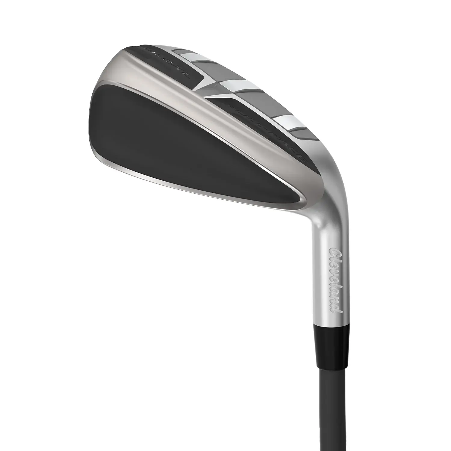 Golfklubba med silverfärgat huvud och svart insats, märkt med texten "Cleveland" på skaftet mot vit bakgrund.