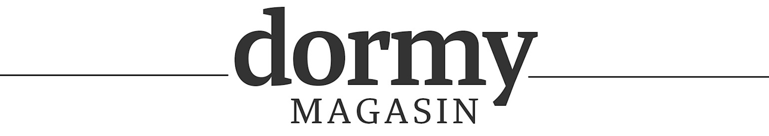 Logo: dormy MAGASIN i sort tekst med horisontale linjer på hver side mod hvid baggrund.